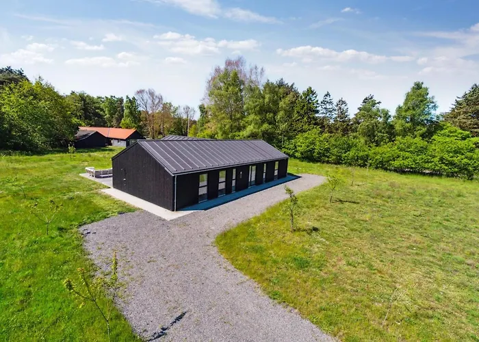 Tove - 350m From The Sea By Interhome Дом отдыха